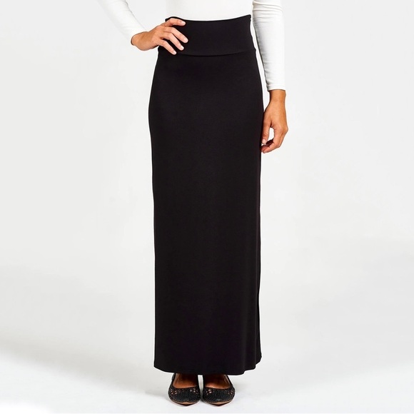 A-Line Hawaii - Black Maxi Skirt - Picture 1 of 3